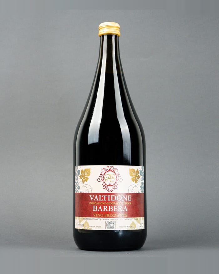 Bottiglia di Barbera Frizzante Magnum